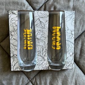 Bride and groom champagne flutes